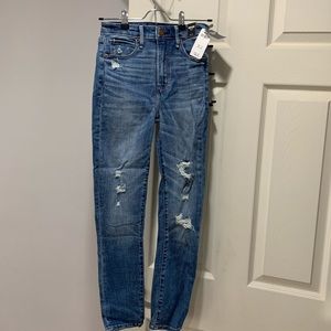 High Waisted Jeans